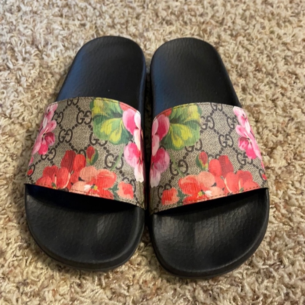 Gucci Slides